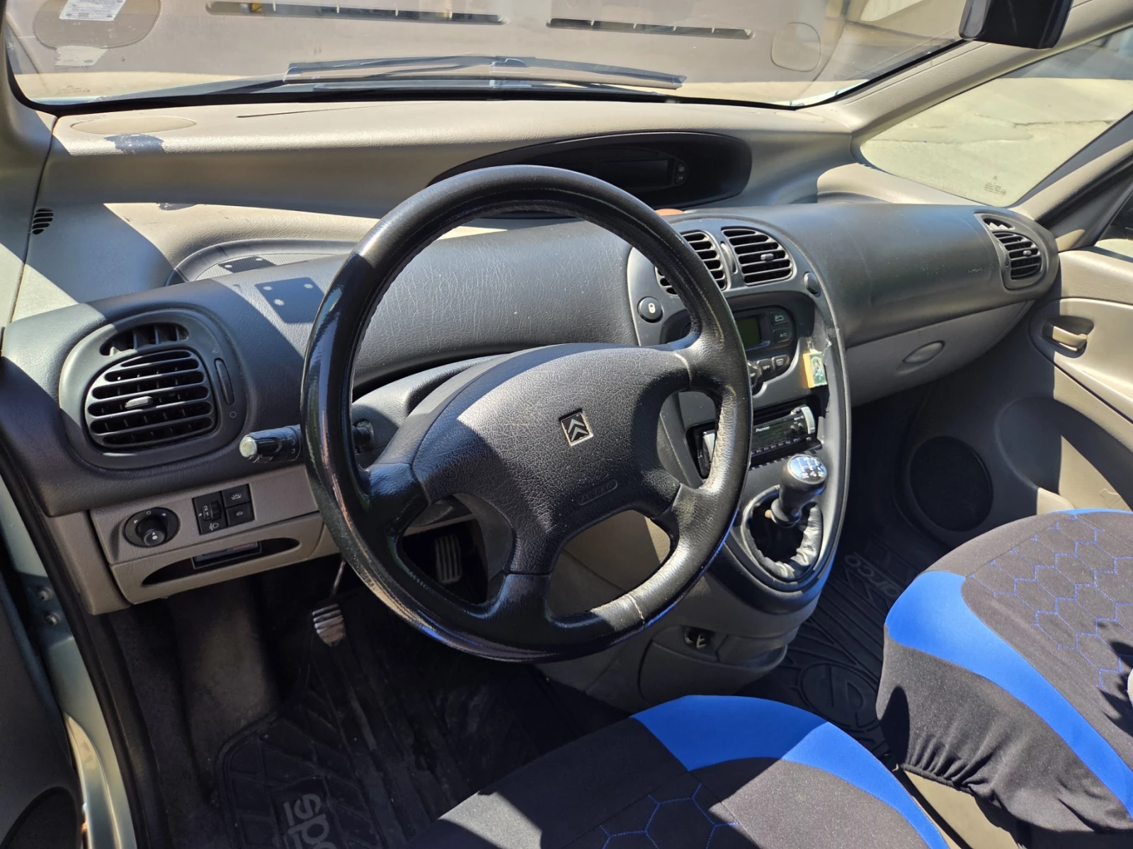 Citroen Xsara picasso 1.6i, снимка 9 - Автомобили и джипове - 55651174