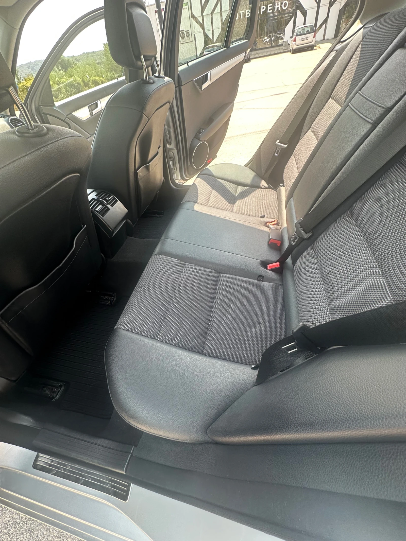 Mercedes-Benz C 250 W204, снимка 6 - Автомобили и джипове - 55852125