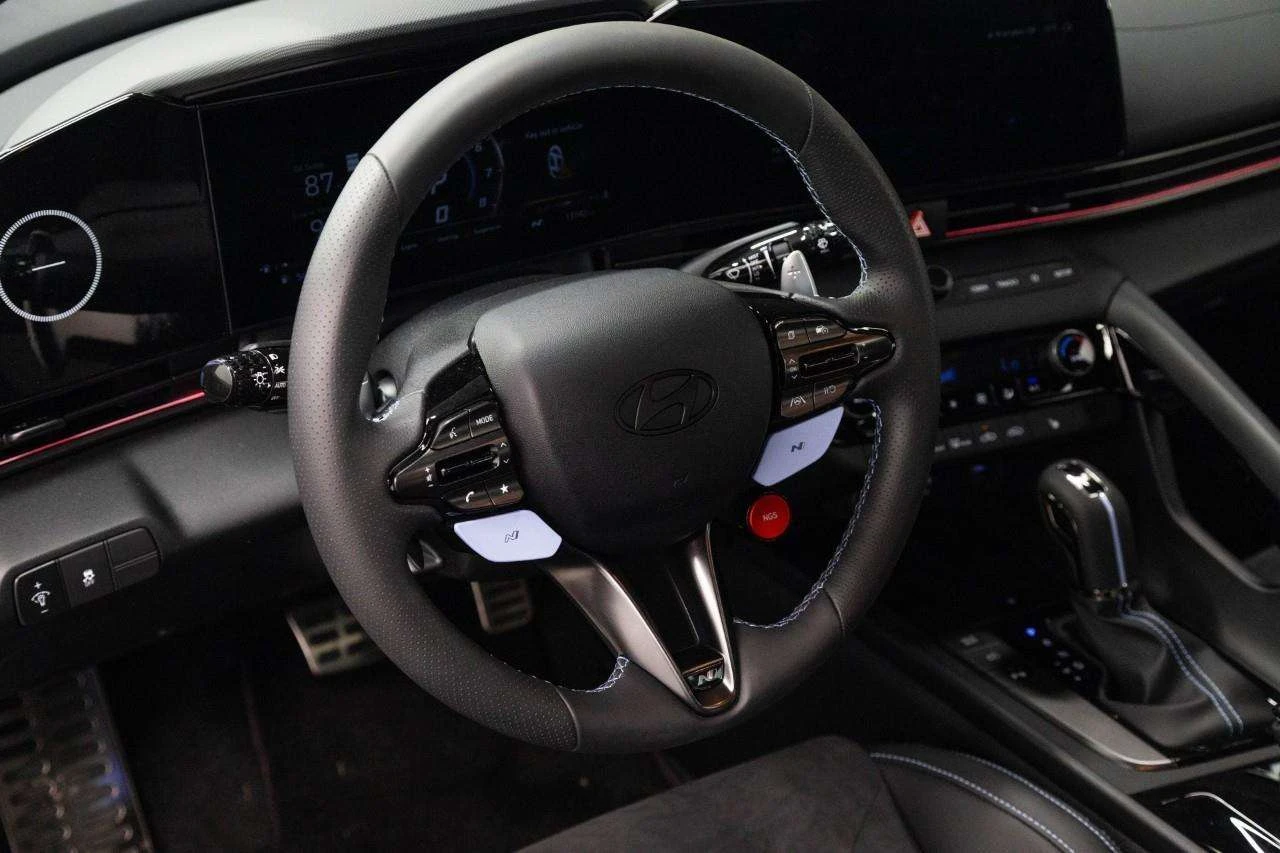 Hyundai Elantra N, ���� �� �������� | Mobile.bg � ����������� 10