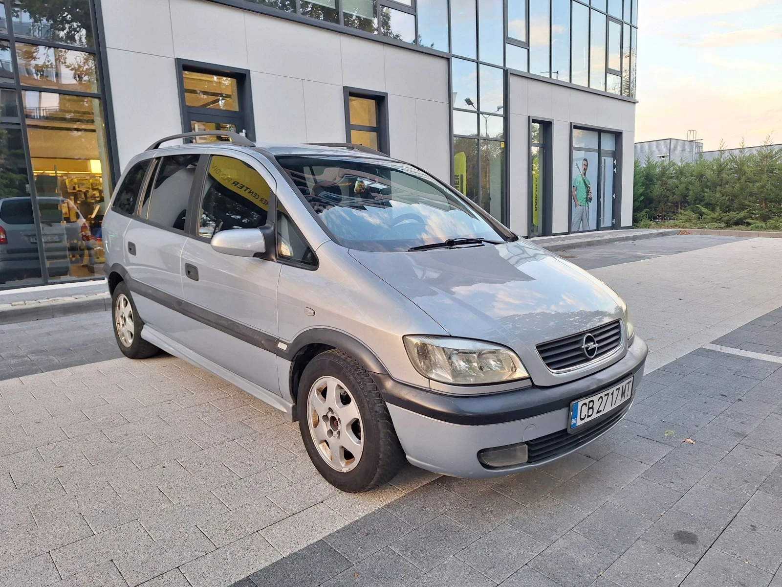 Opel Zafira 1.6 бензин метан 7 места