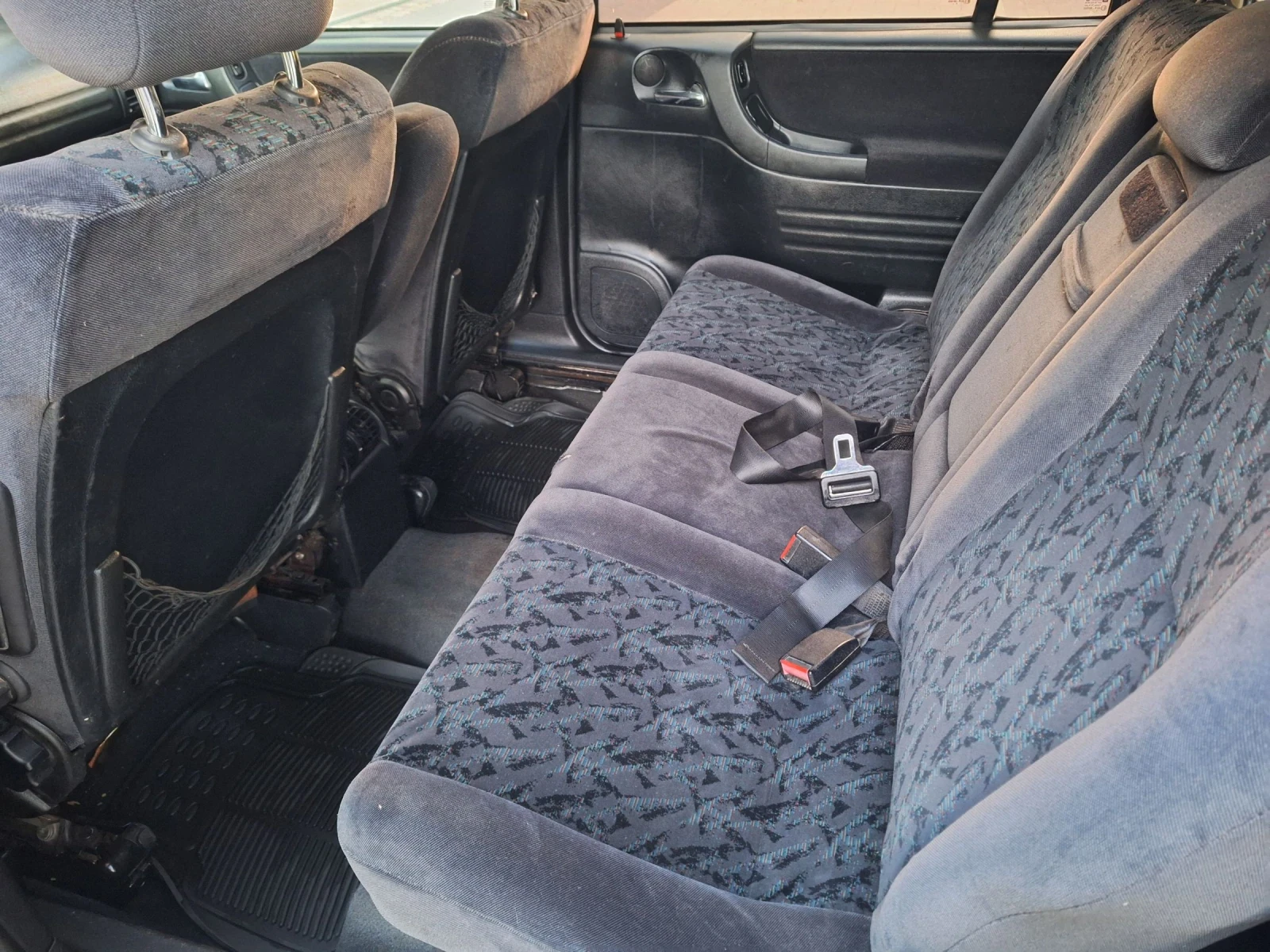 Opel Zafira 1.6 бензин метан 7 места, снимка 11 - Автомобили и джипове - 56260327