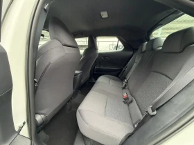 Toyota C-HR 1.8/HEV/BSM/Нов/Фабрична гаранция , снимка 16