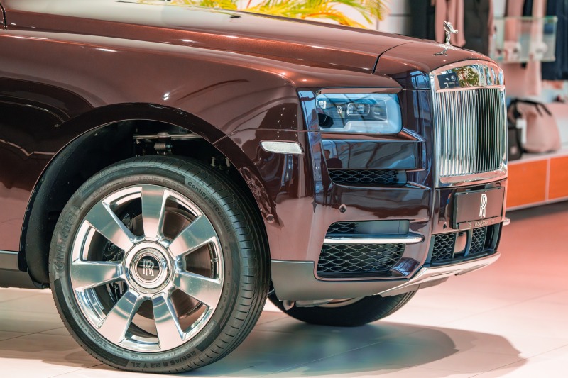Rolls-Royce Cullinan, снимка 4 - Автомобили и джипове - 43392639