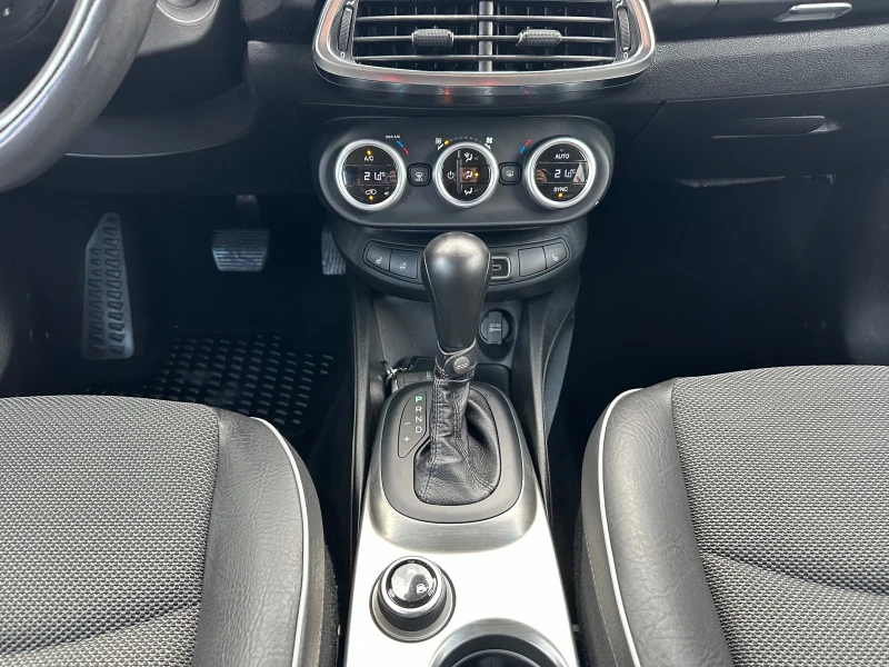 Fiat 500X 4x4_Камера, Кожа, Нави, снимка 8 - Автомобили и джипове - 47560549