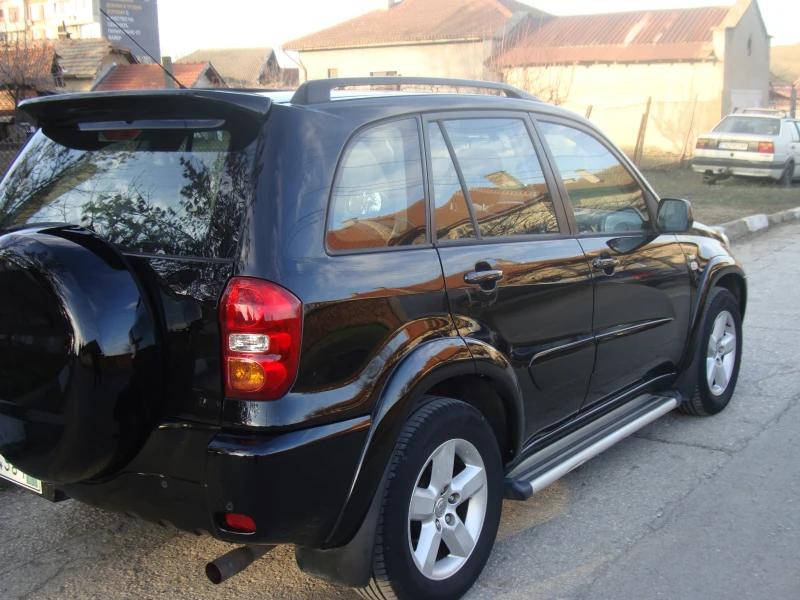 Toyota Rav4 2.0 Гърция, снимка 3 - Автомобили и джипове - 49406458