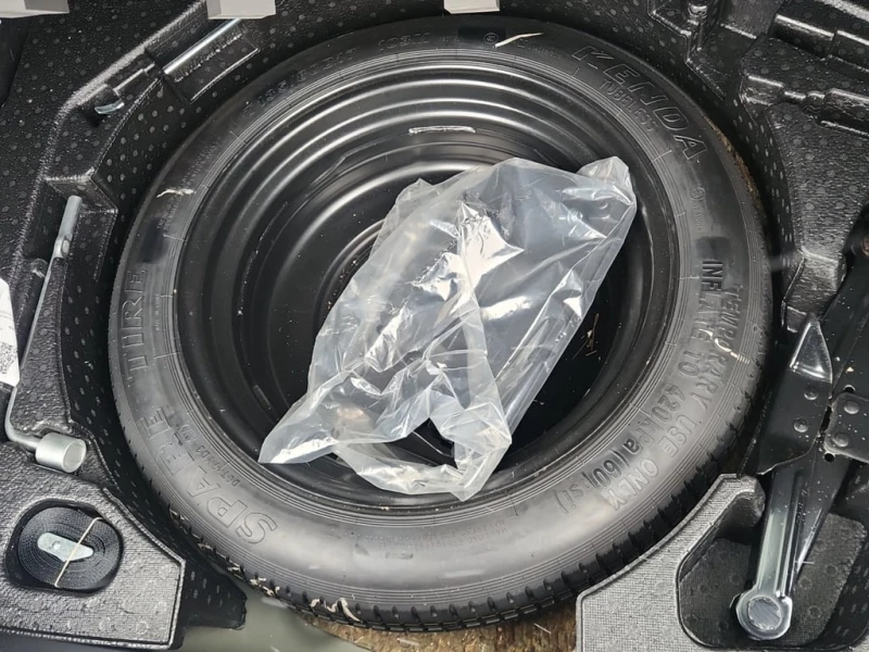 Mazda CX-30 * GS * CARFAX * БЕЗ ПЪРВОНАЧАЛНА ВНОСКА, снимка 14 - Автомобили и джипове - 52637358