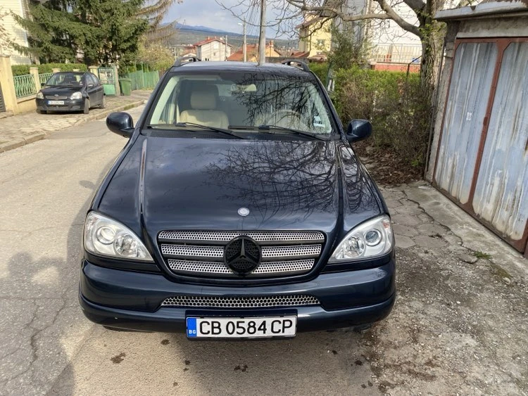 Mercedes-Benz ML 270  - изображение 6