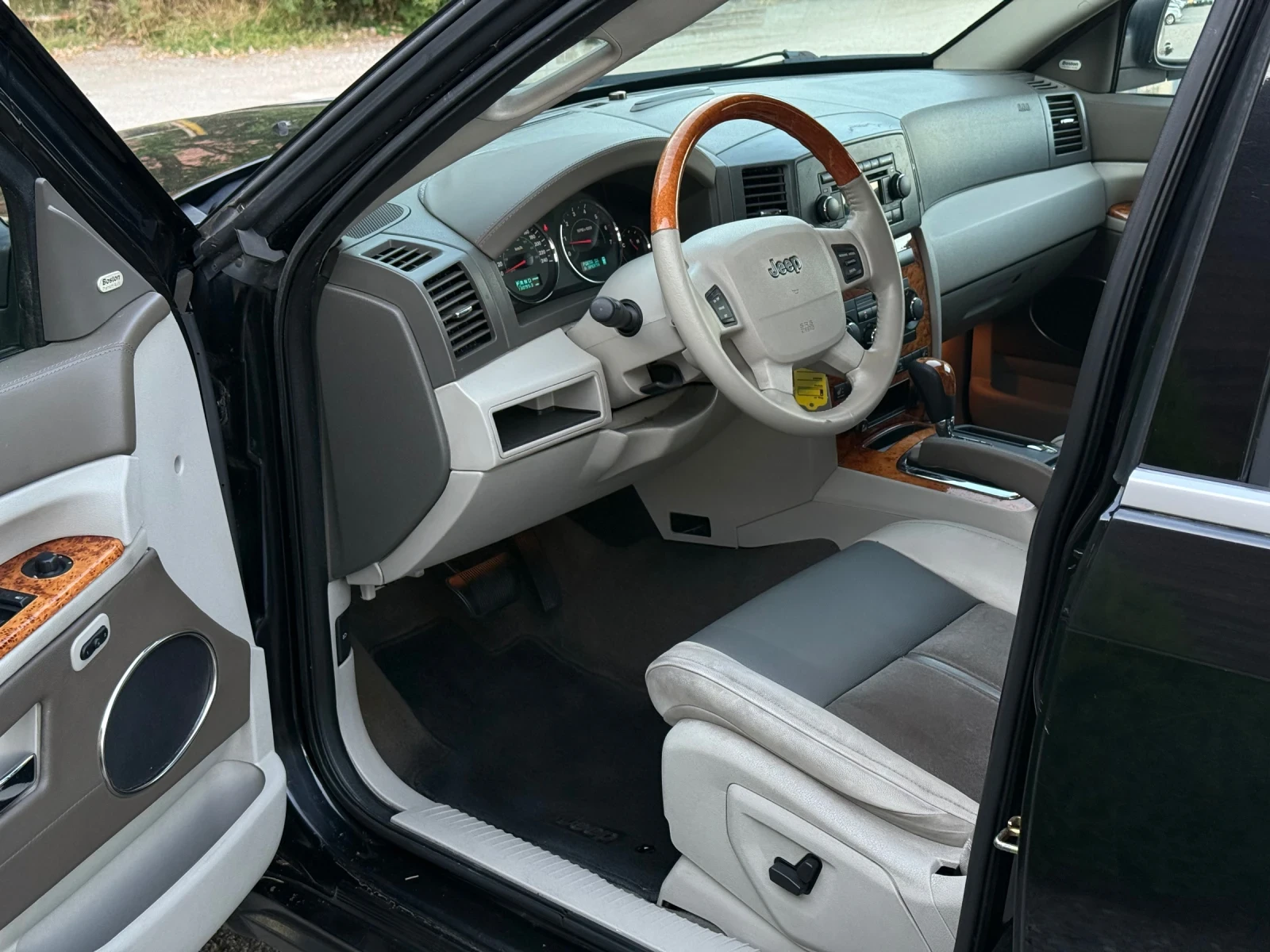 Jeep Grand cherokee 3.0D 218к.с * Overland* * Италия* * Автоматик*  - изображение 10