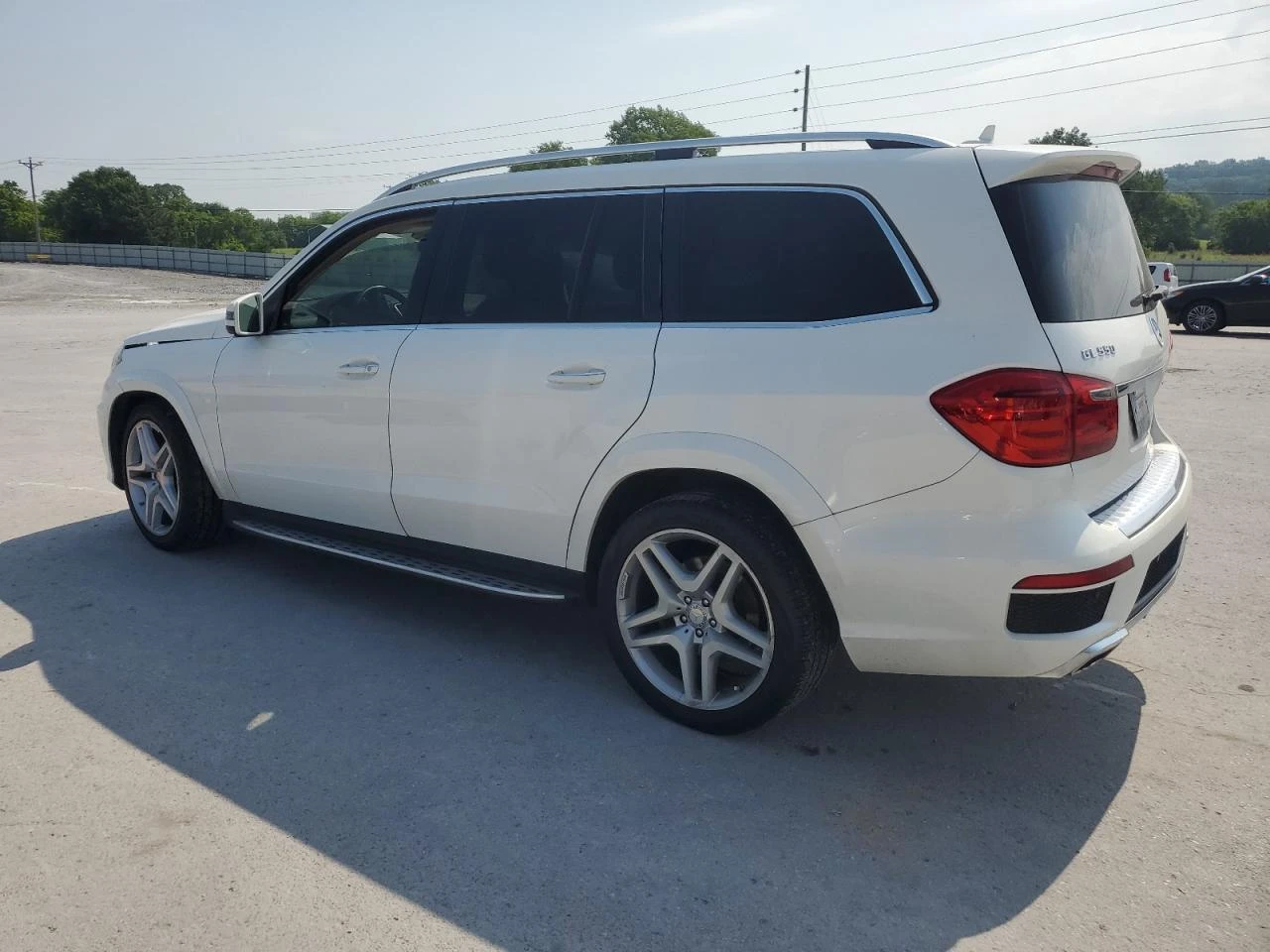 Mercedes-Benz GL 550 AMG-Pack* Обдух* Harman/Kardon* Масаж* ТВ* Пано*  - изображение 2