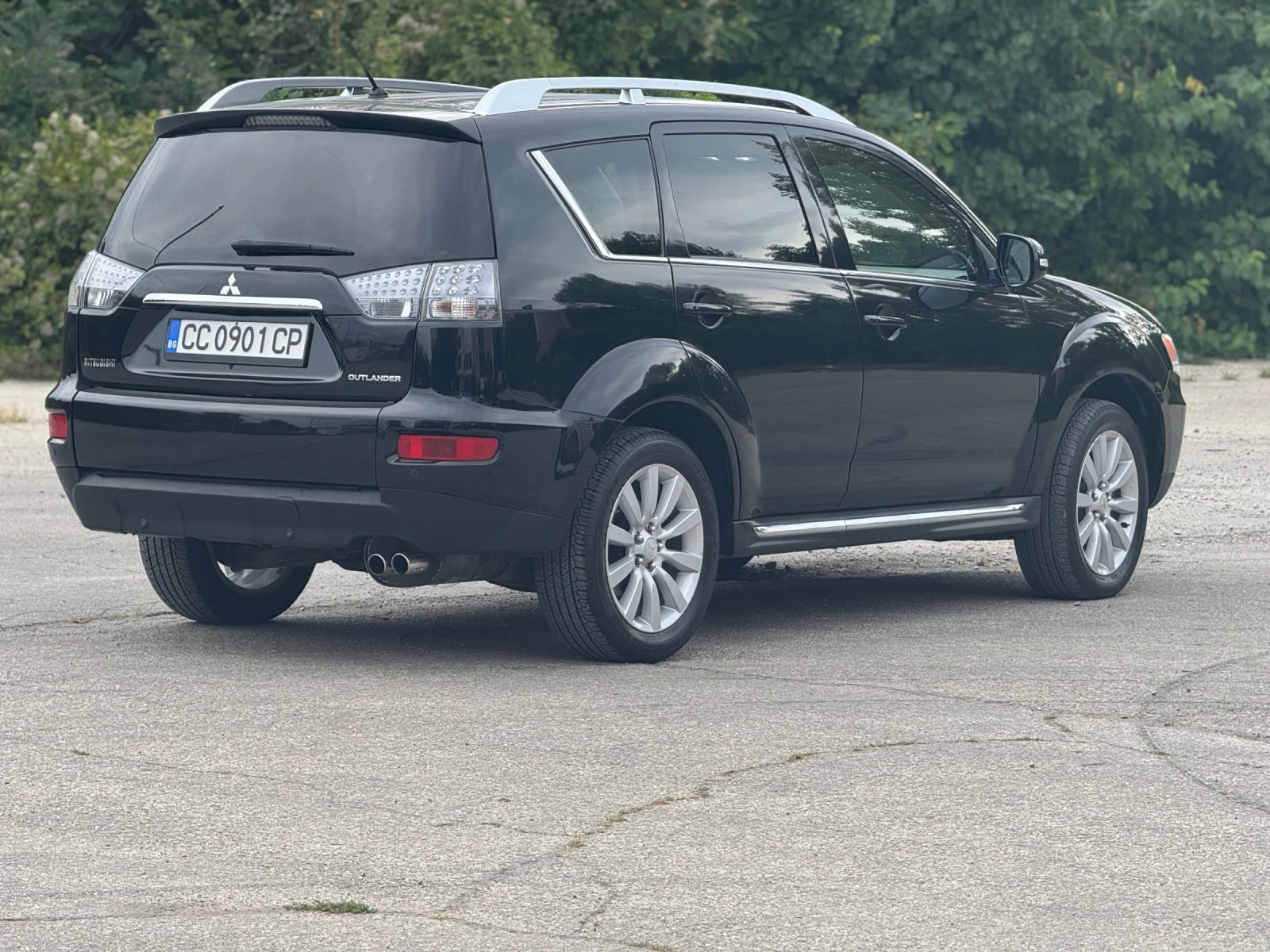 Mitsubishi Outlander 2.2 D 4X4 Автомат - изображение 5