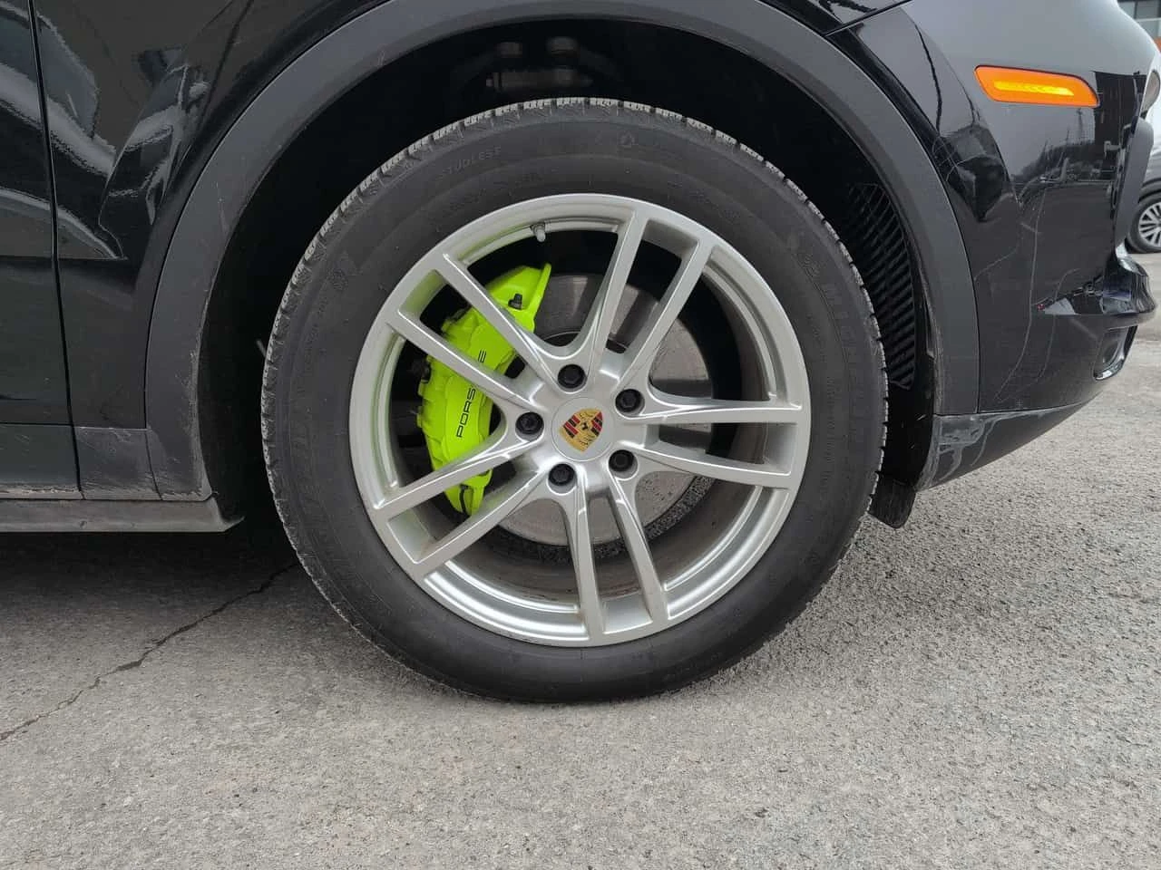 Porsche Cayenne E Hybrid  CARFAX - изображение 7