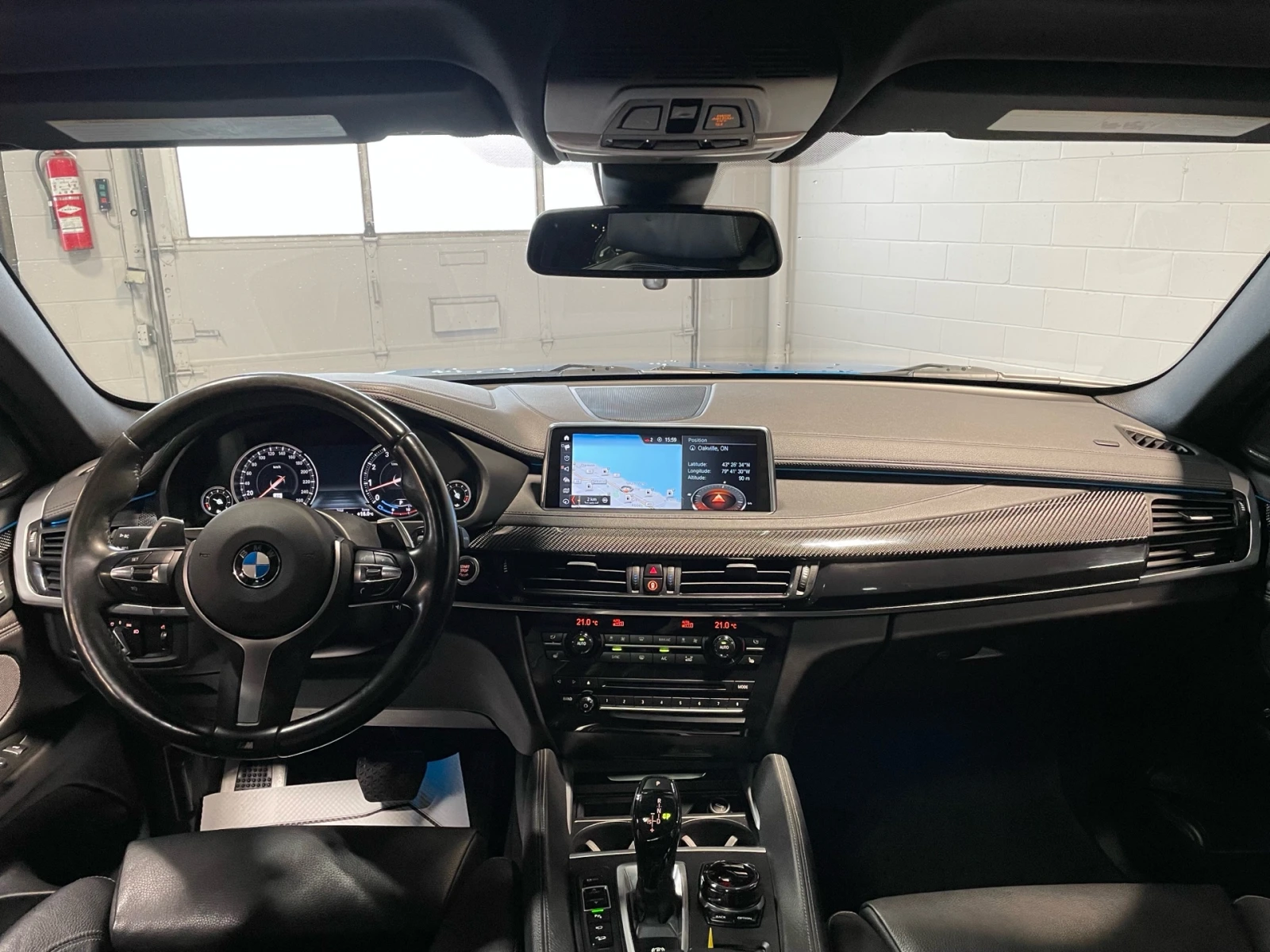 BMW X6 XDrive35i| M PKG| ПОДГРЕВ| 360| CARPLAY| BLD SPT| , снимка 12 - Автомобили и джипове - 53929195