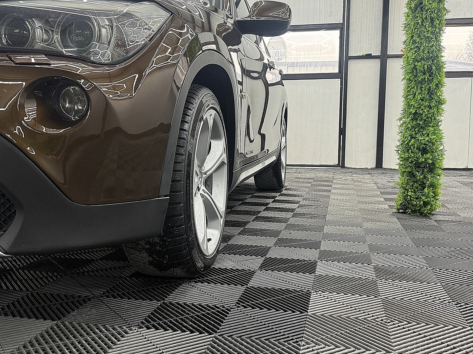 BMW X1 Xdrive/NAVI/PODGREV/СОБСТВЕН ЛИЗИНГ, снимка 9 - Автомобили и джипове - 53987546