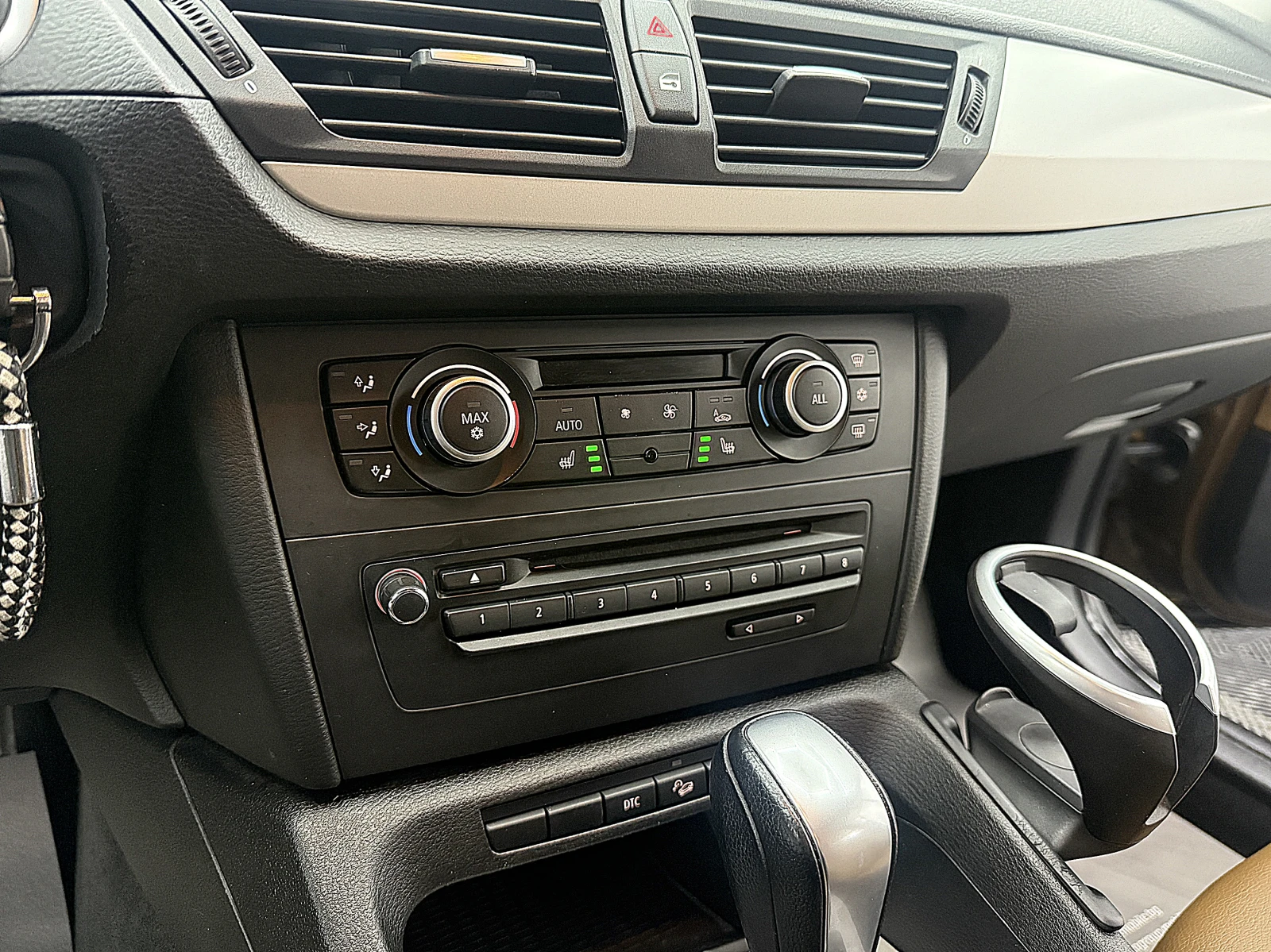 BMW X1 Xdrive/NAVI/PODGREV/СОБСТВЕН ЛИЗИНГ, снимка 15 - Автомобили и джипове - 53987546