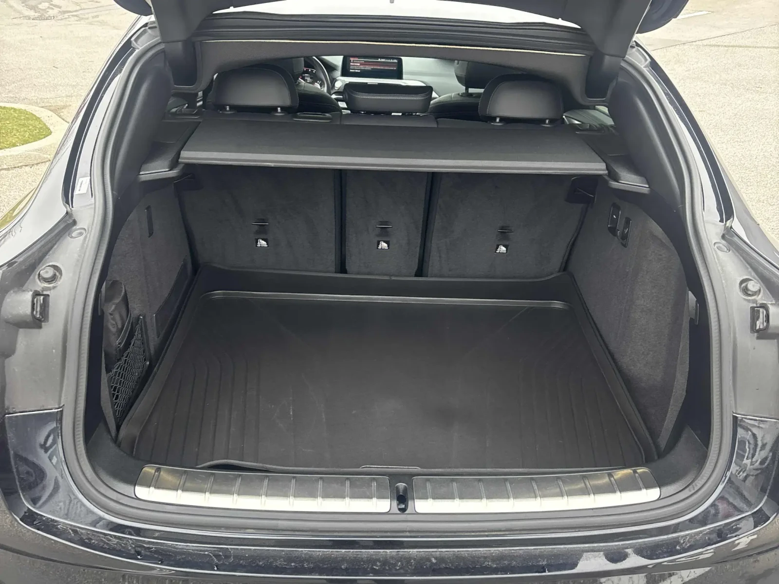 BMW X4 M40I* ДИГИТАЛНО* ТАБЛО* ПОДГРЕВ* КАМЕРА* КЕЙЛЕС* М, снимка 11 - Автомобили и джипове - 54091317