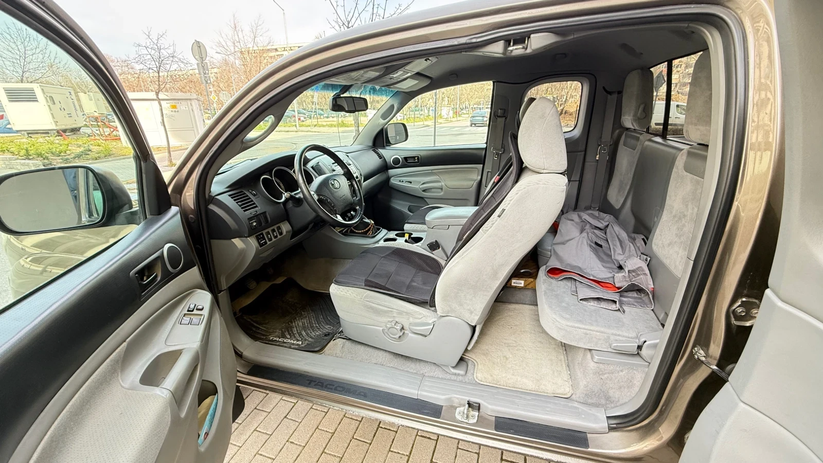 Toyota Tacoma 4x4 SR5 , снимка 9 - Автомобили и джипове - 54219283