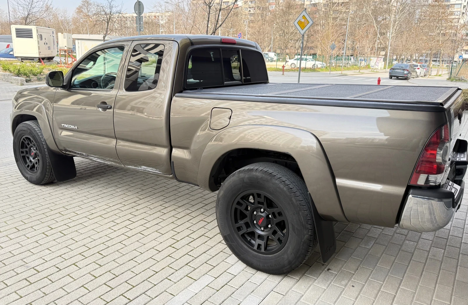 Toyota Tacoma 4x4 SR5 , снимка 5 - Автомобили и джипове - 54219283