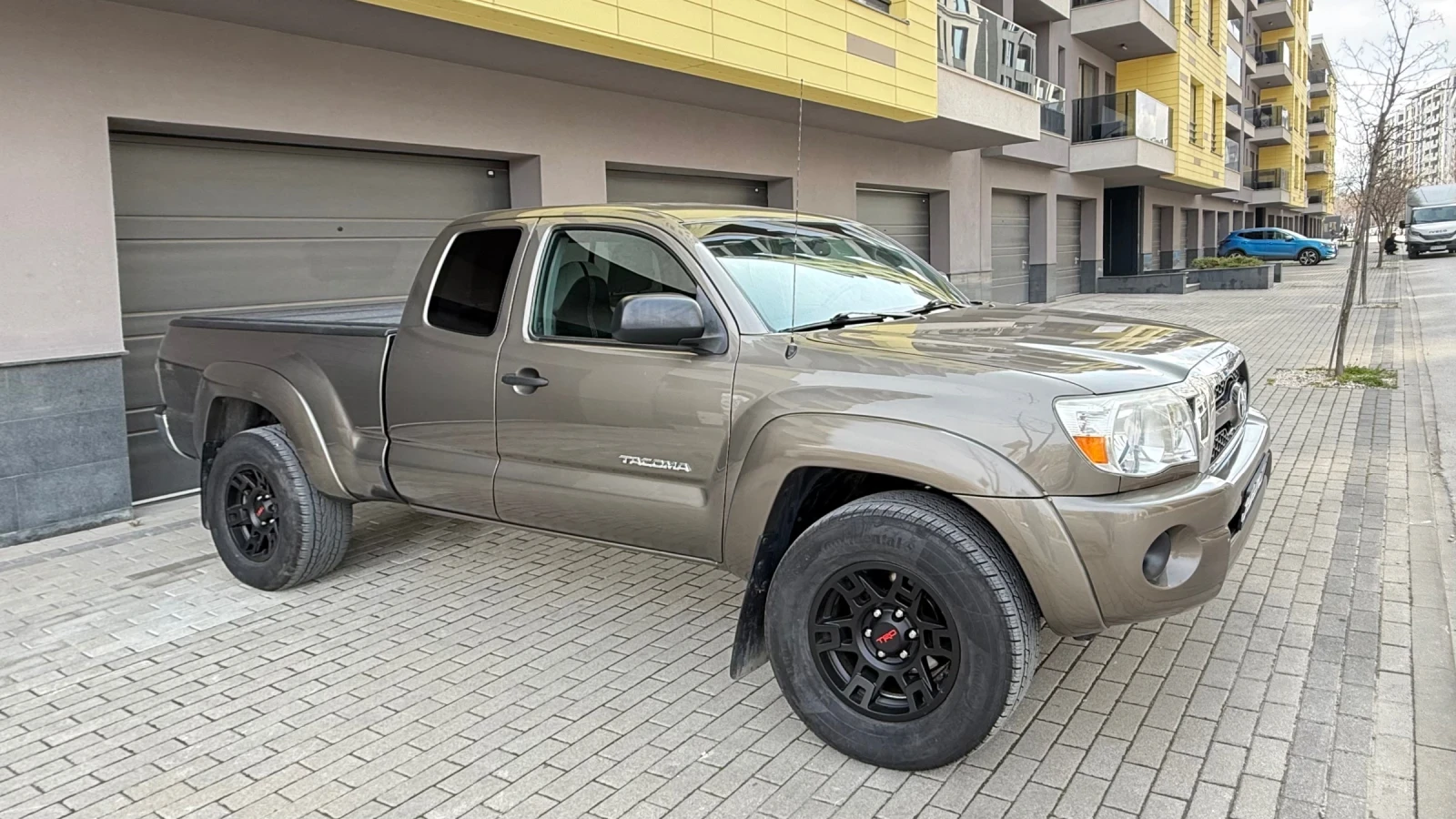 Toyota Tacoma 4x4 SR5 , снимка 3 - Автомобили и джипове - 54219283