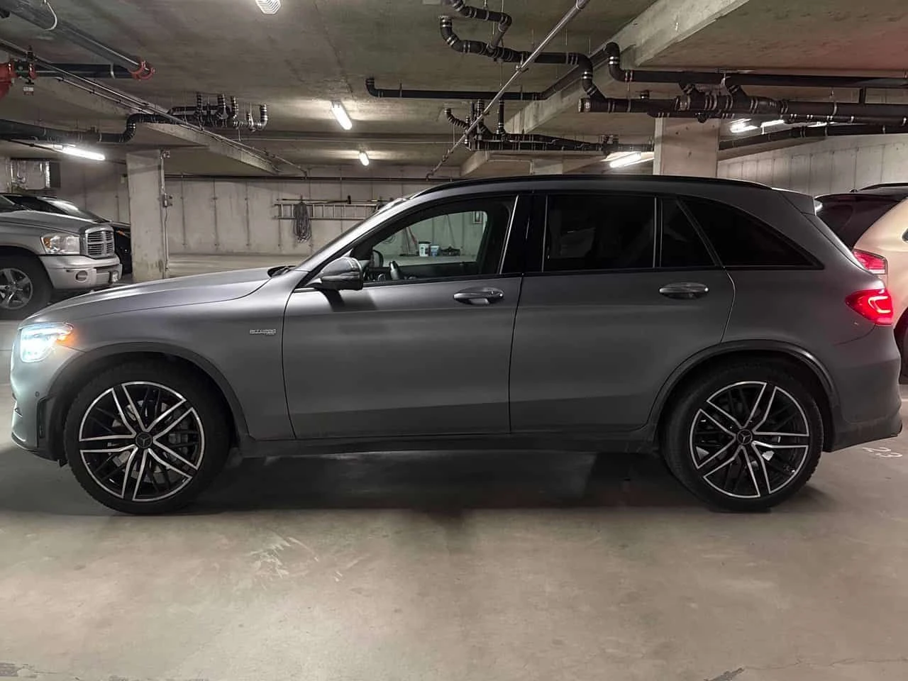 Mercedes-Benz GLC 43 AMG | DISTRONIC | BURMESTER | 360 | HUD | , снимка 2 - Автомобили и джипове - 54593226