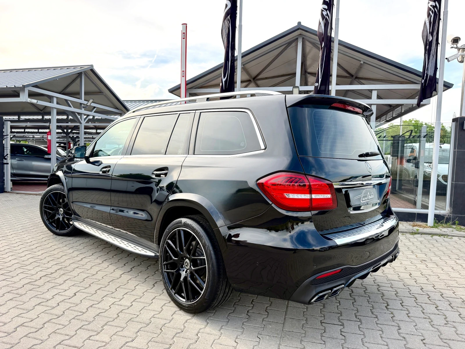 Mercedes-Benz GLS 350 D#4MATIC#AMG63PACK#DESIGNO#360CAM#DISTR#AIRMAT, снимка 5 - Автомобили и джипове - 54768491
