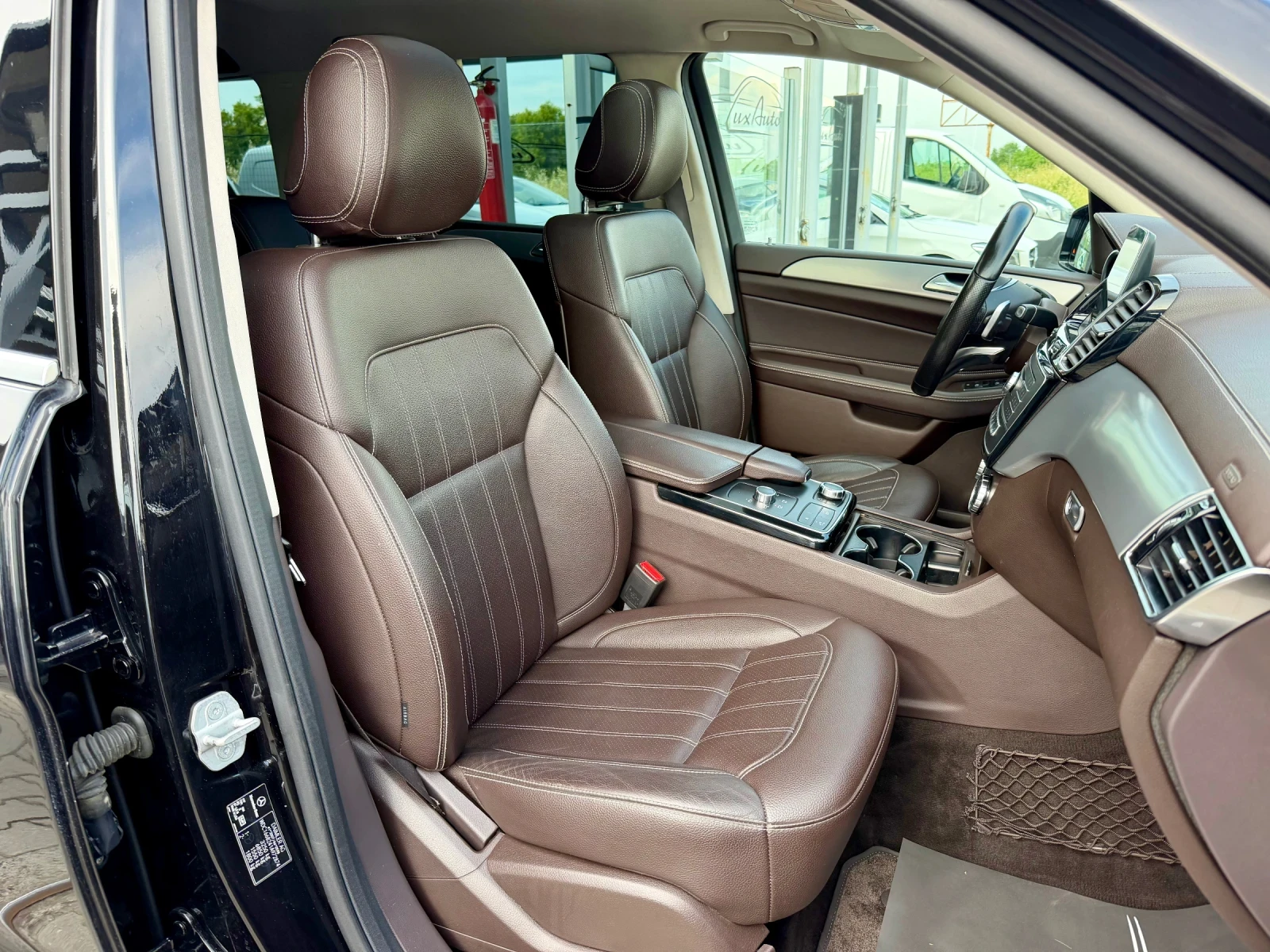 Mercedes-Benz GLS 350 D#4MATIC#AMG63PACK#DESIGNO#360CAM#DISTR#AIRMAT, снимка 13 - Автомобили и джипове - 54768491