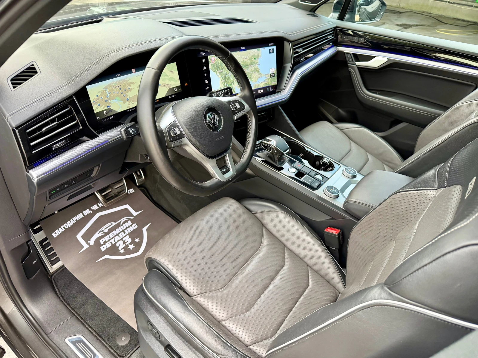 VW Touareg R-line #PANO#OBDUH#MASSAGE#Matrix#HUD#FULL MAX#, снимка 9 - Автомобили и джипове - 55335621