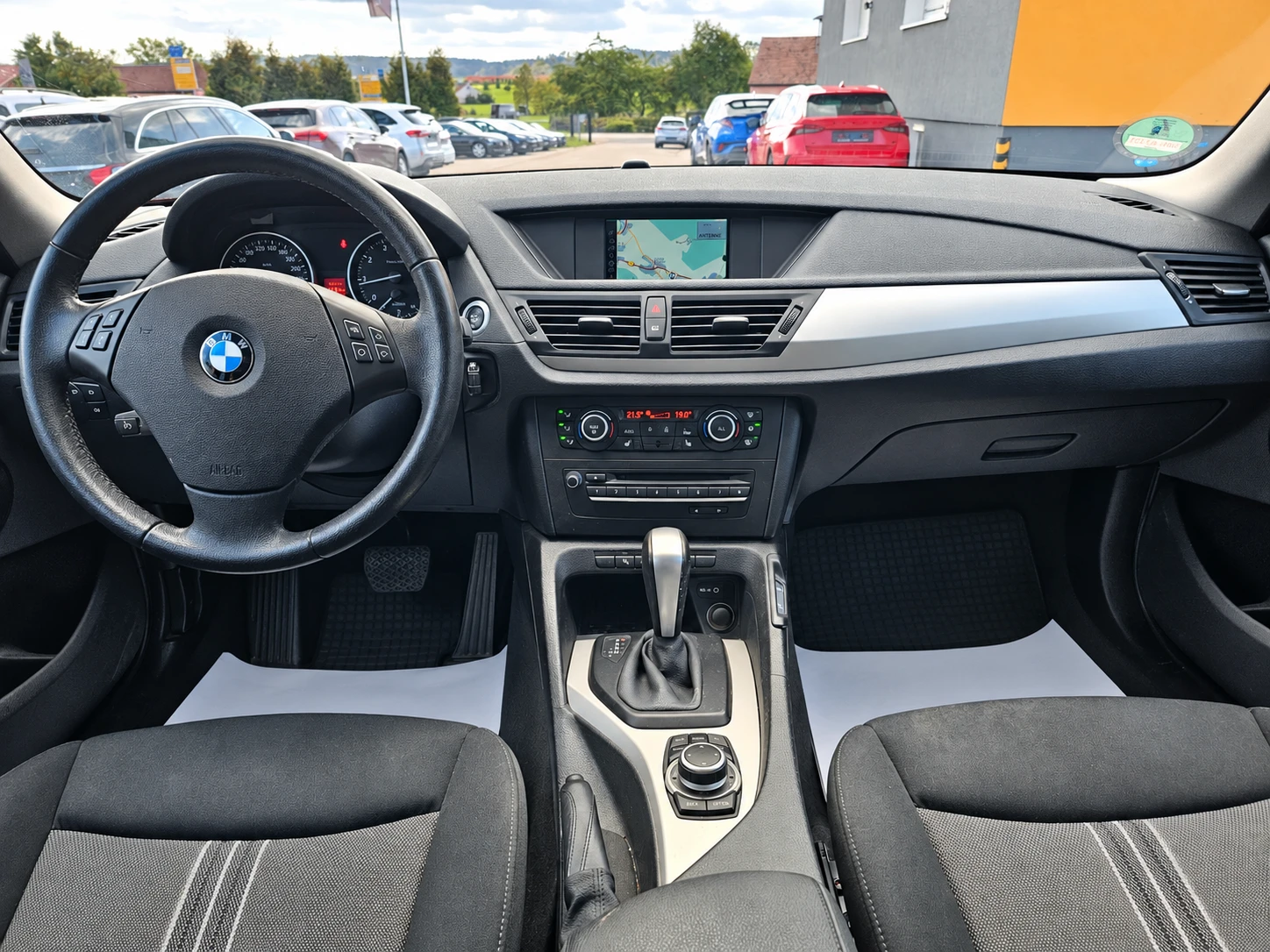 BMW X1 65 хил. км, снимка 9 - Автомобили и джипове - 56185975