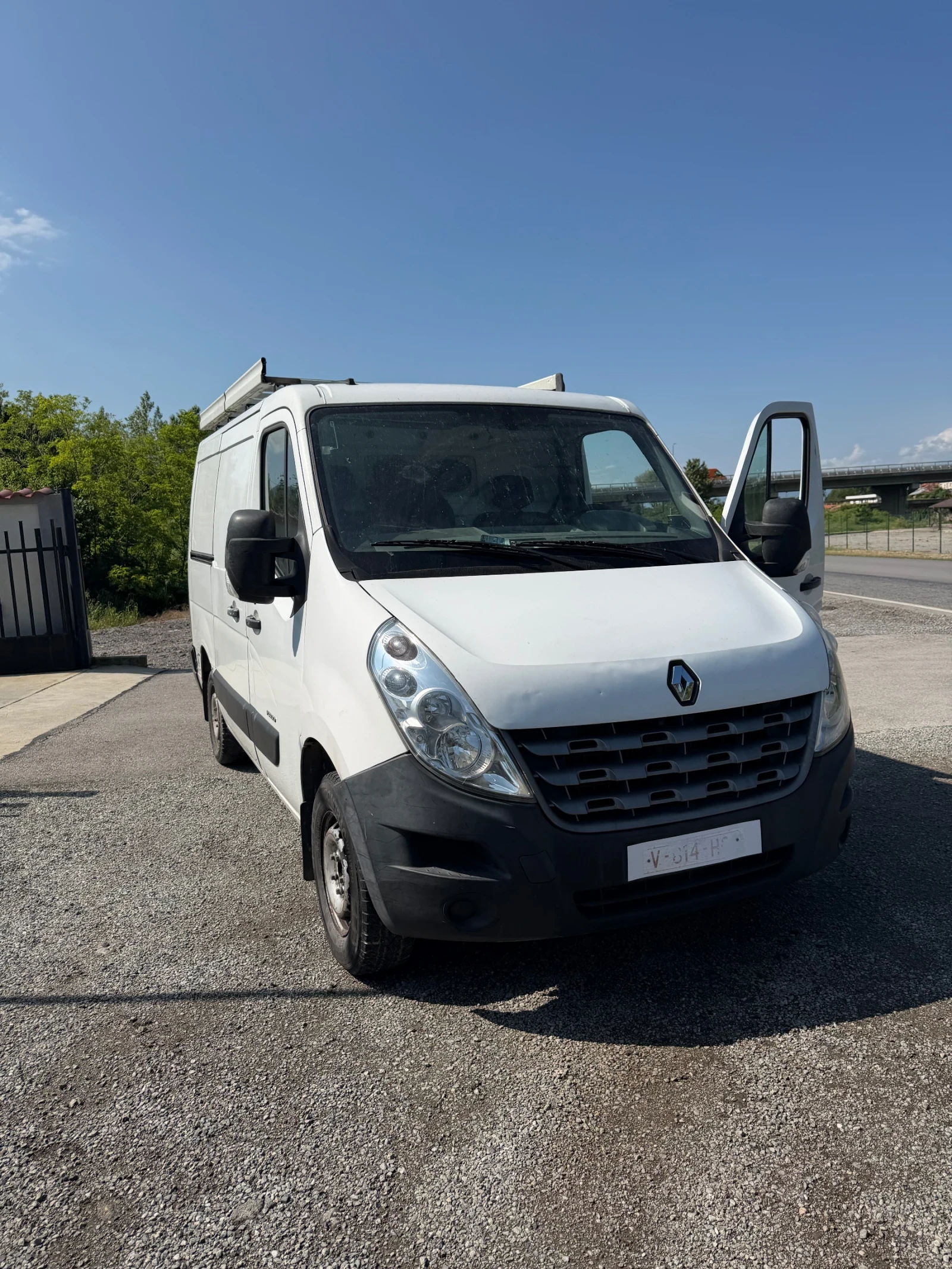Renault Master 2.3dci 125hp НА ЧАСТИ, снимка 2 - Бусове и автобуси - 56363407