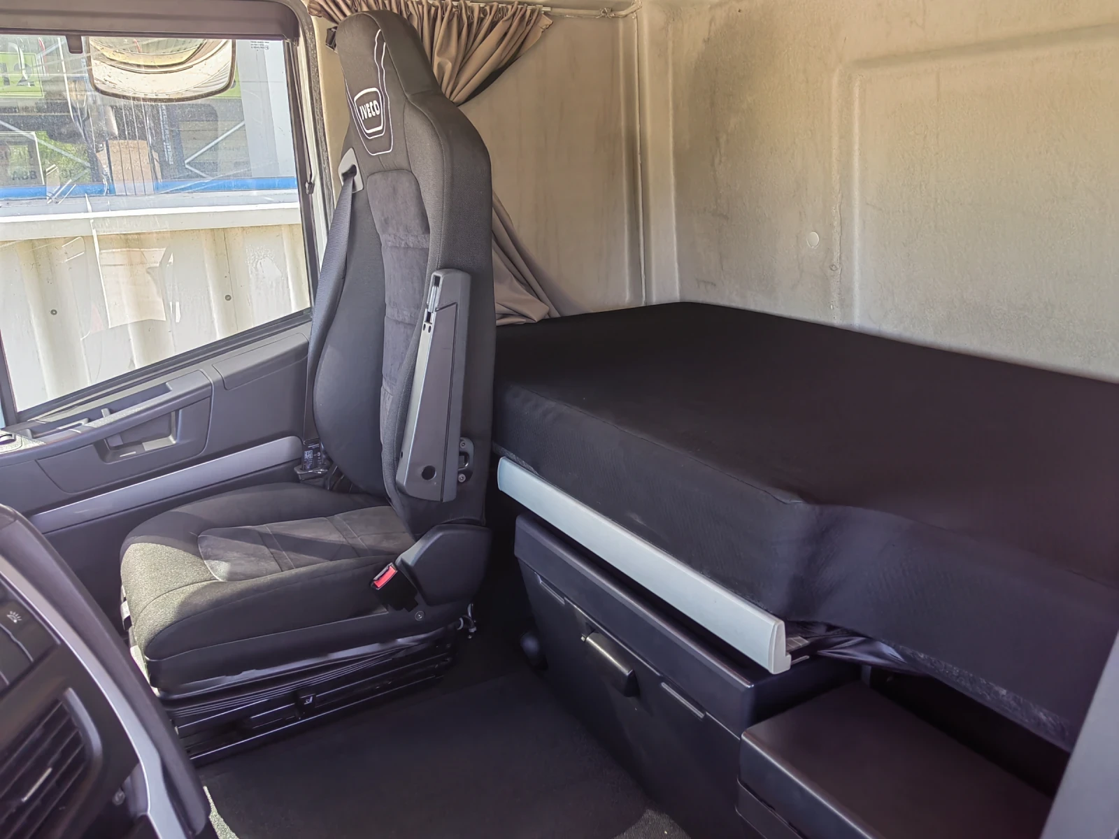 Iveco Stralis АСС440СП  - изображение 7