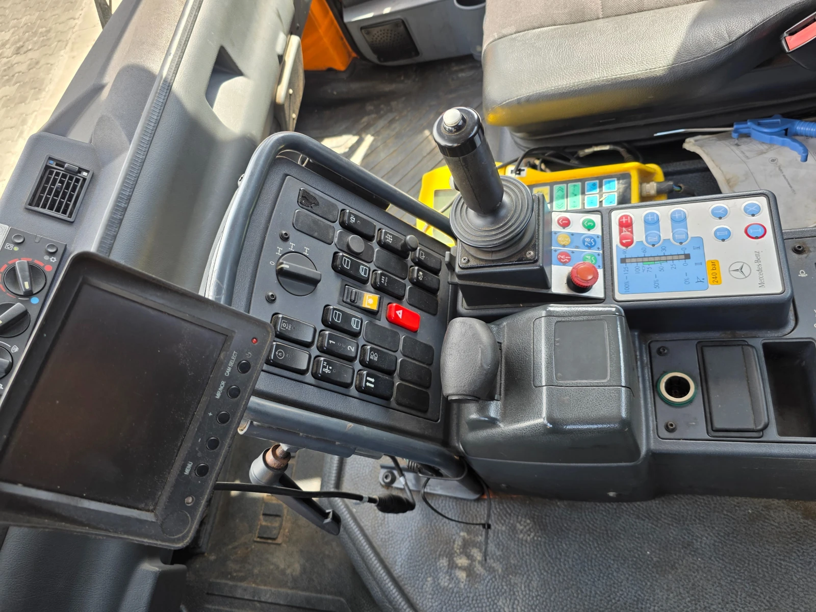 Mercedes-Benz UNIMOG U 500 L самосвал, снимка 17 - Камиони - 56223316