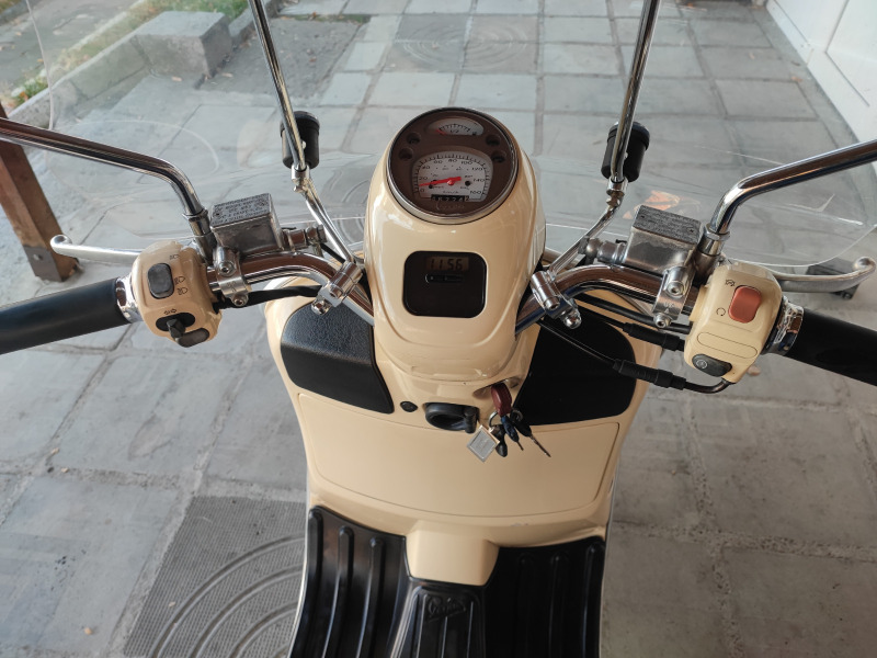 Vespa GTV, снимка 5 - Мотоциклети и мототехника - 38612174