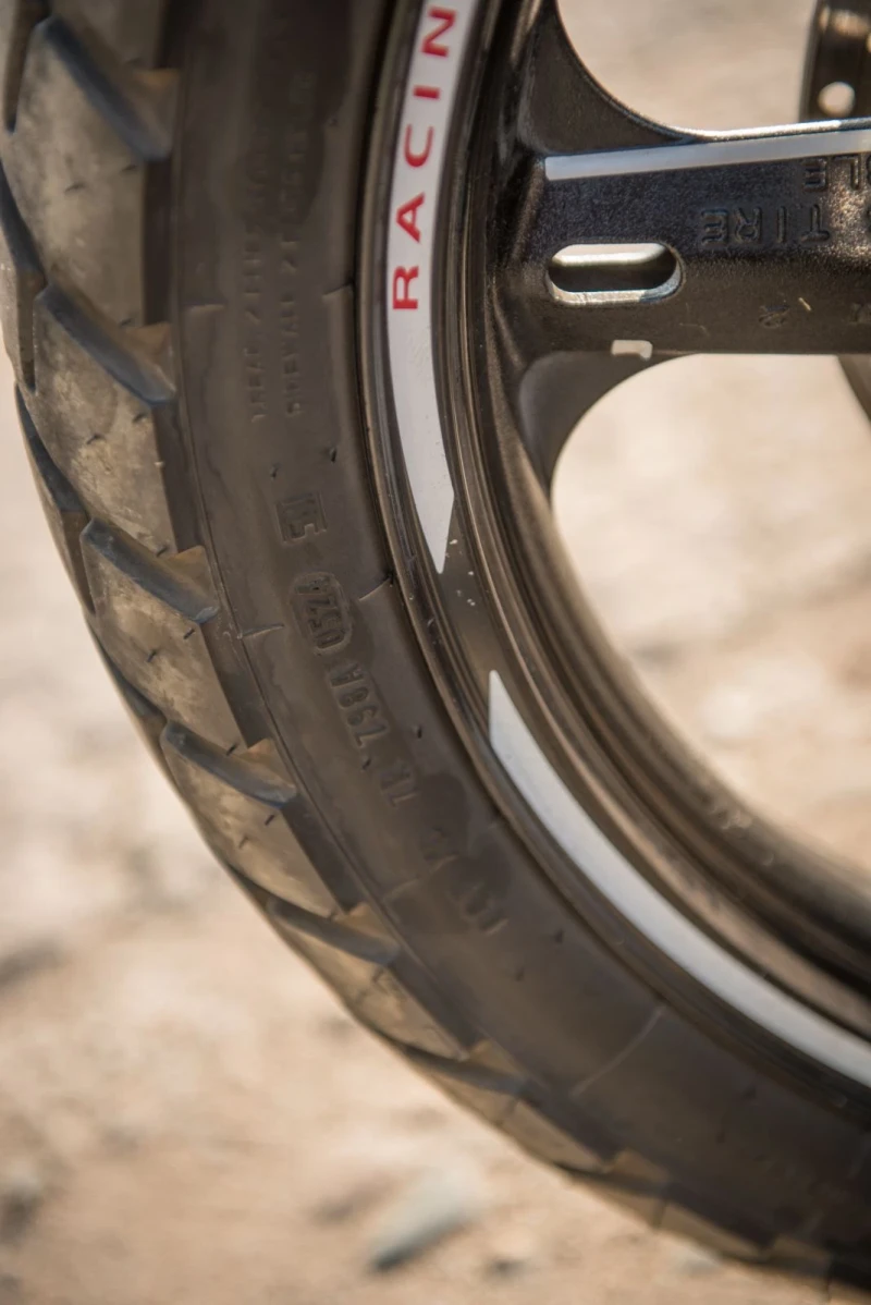 Suzuki V-strom, снимка 13 - Мотоциклети и мототехника - 52357618