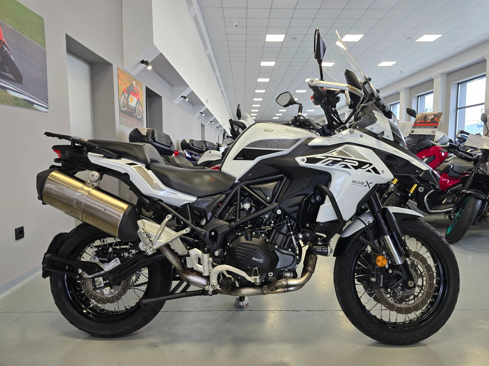 Benelli TRK 502 X, ABS, 2021г., снимка 3 - Мотоциклети и мототехника - 54112372