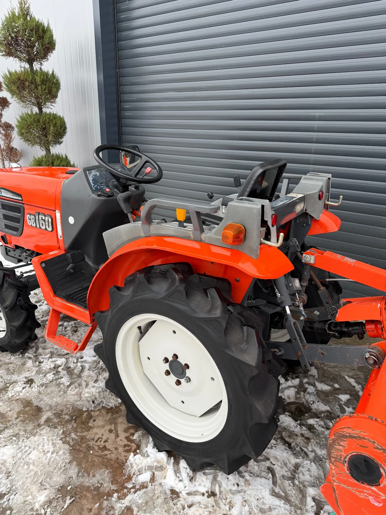Трактор Kubota GB160 374мч. - изображение 8