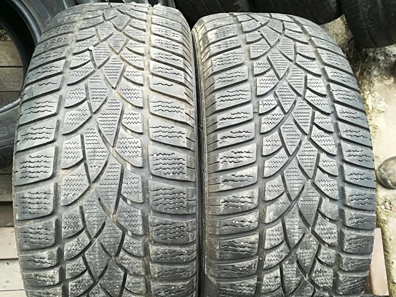 Гуми Зимни 235/50R19, снимка 1 - Гуми и джанти - 24574777