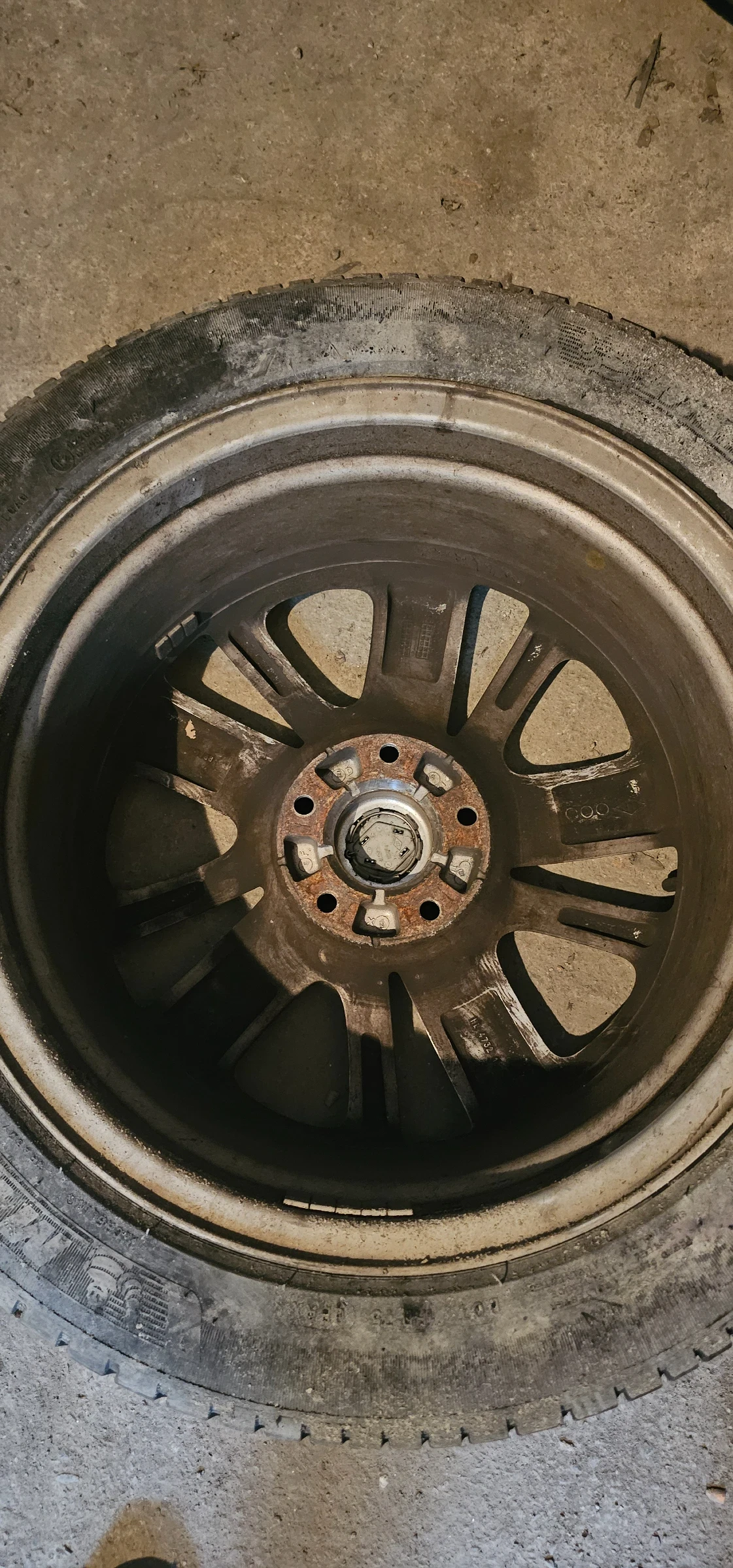 Гуми с джанти Michelin 205/50R17, снимка 5 - Гуми и джанти - 55599489