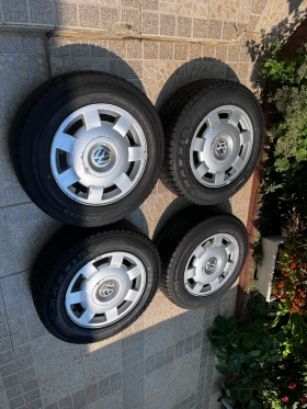����� �� �������� �� ���� � ������ 205/65R15 �� VW T5