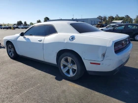 Dodge Challenger SXT* RWD* AUTOMAT* СЕРВИЗНА ИСТОРИЯ, снимка 2