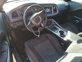Dodge Challenger SXT* RWD* AUTOMAT* СЕРВИЗНА ИСТОРИЯ, снимка 8