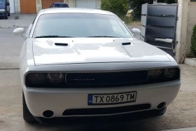 Dodge Challenger, снимка 1