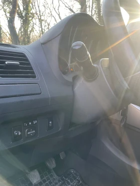 Toyota Auris, снимка 8