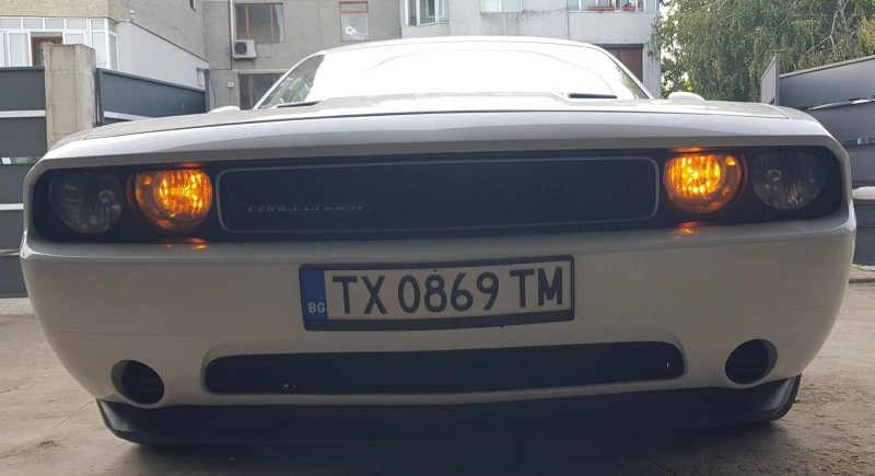 Dodge Challenger, снимка 5 - Автомобили и джипове - 48729132