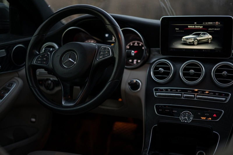 Mercedes-Benz C 300, снимка 7 - Автомобили и джипове - 45846844