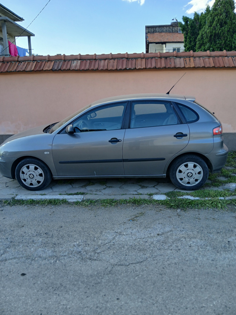 Seat Ibiza, снимка 2 - Автомобили и джипове - 46357077