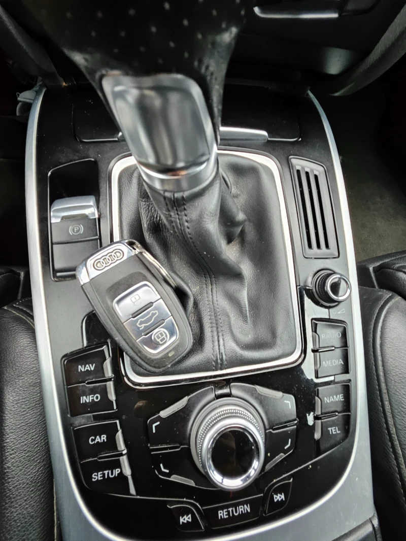 Audi A4 2.0 бензин, S-line, Quattro, 144хил.км, снимка 6 - Автомобили и джипове - 53199275