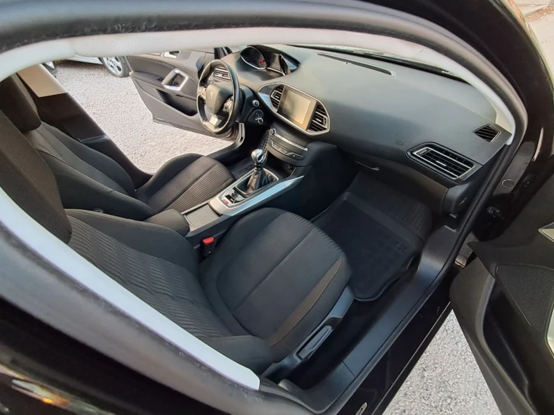 Peugeot 308 2.0HDI, снимка 13 - Автомобили и джипове - 51895109