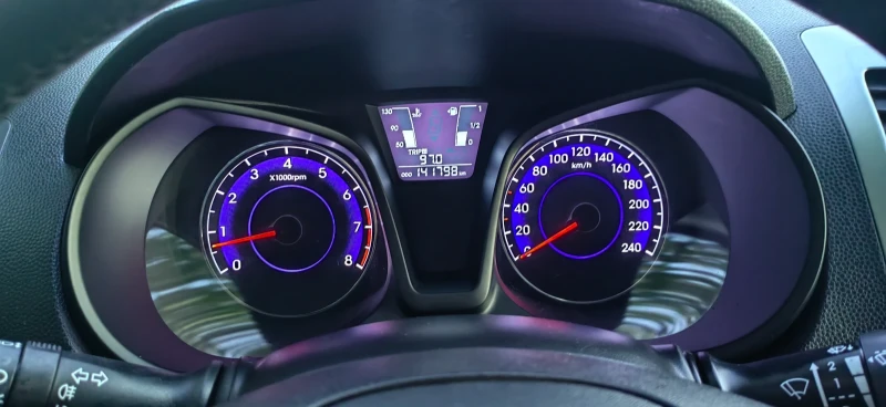 Hyundai Ix20 1.4бен/Газ 90к., снимка 11 - Автомобили и джипове - 51951072