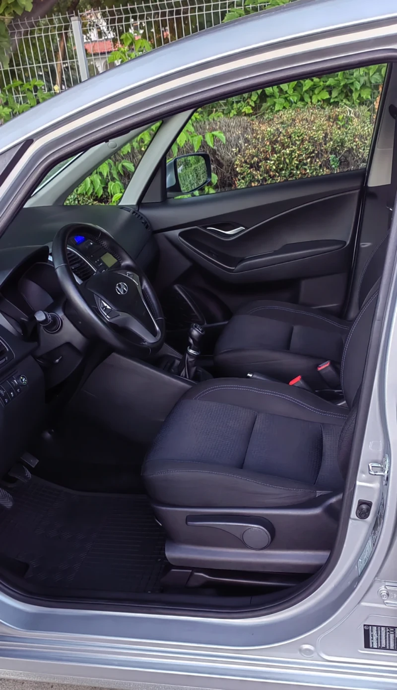 Hyundai Ix20 1.4бен/Газ 90к., снимка 13 - Автомобили и джипове - 51951072