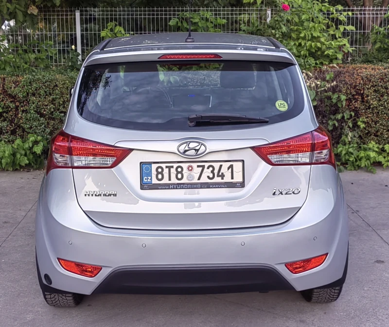 Hyundai Ix20 1.4бен/Газ 90к., снимка 6 - Автомобили и джипове - 51951072