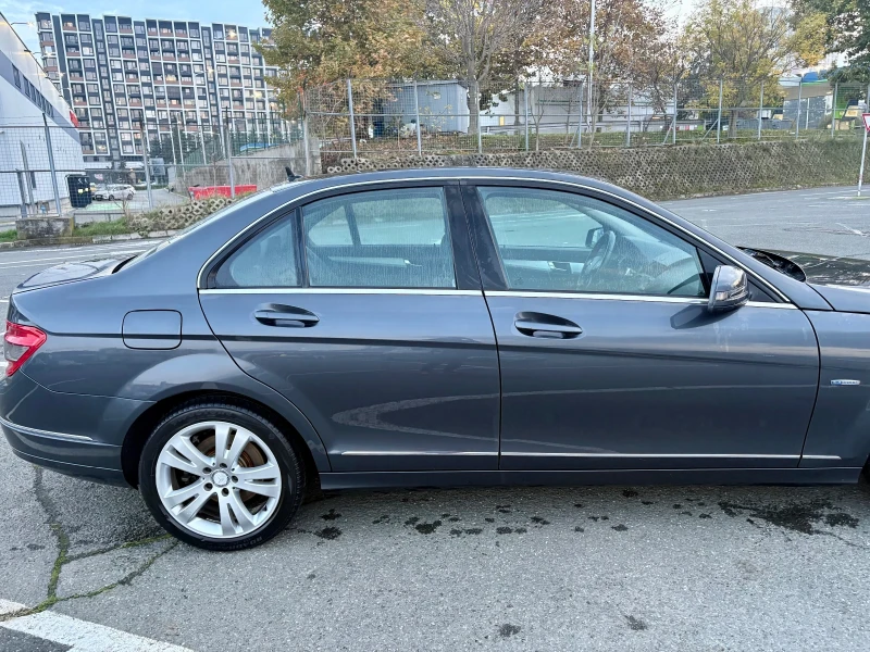 Mercedes-Benz C 220, снимка 3 - Автомобили и джипове - 52287501
